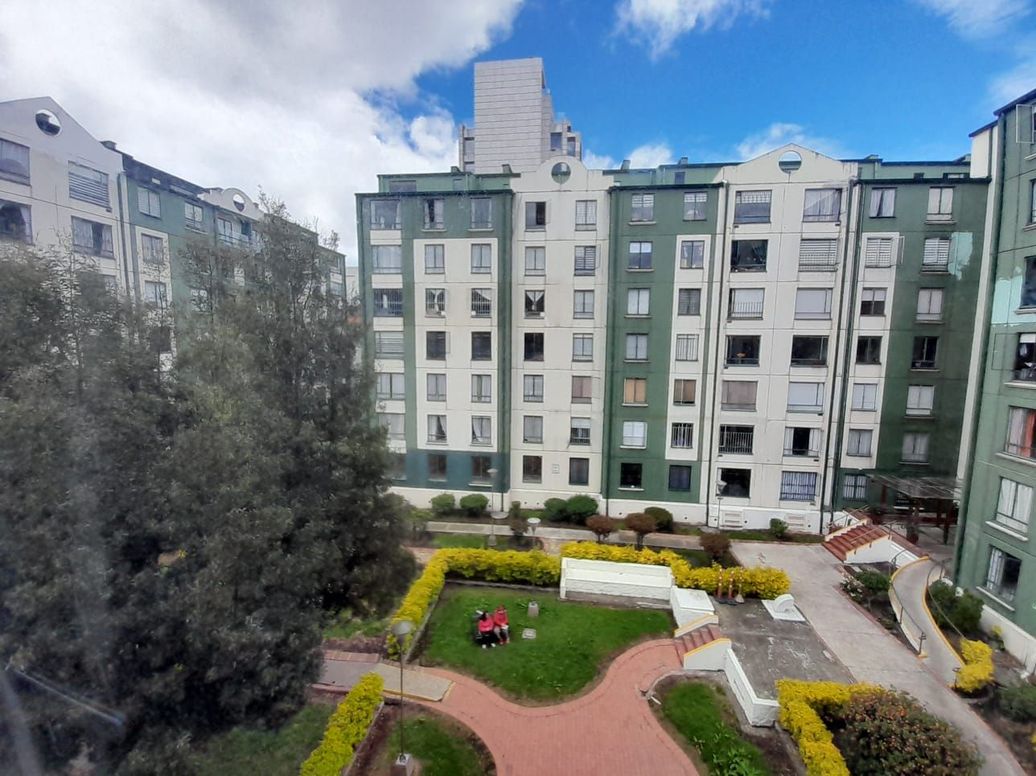 Apartamento de 3 alcobas en venta en Balcones De Oriente, Bogotá, 74 m² · foto 11 de 18