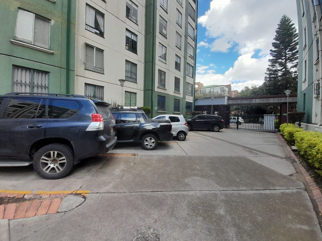 Apartamento de 3 alcobas en venta en Balcones De Oriente, Bogotá, 74 m² · foto 17 de 18