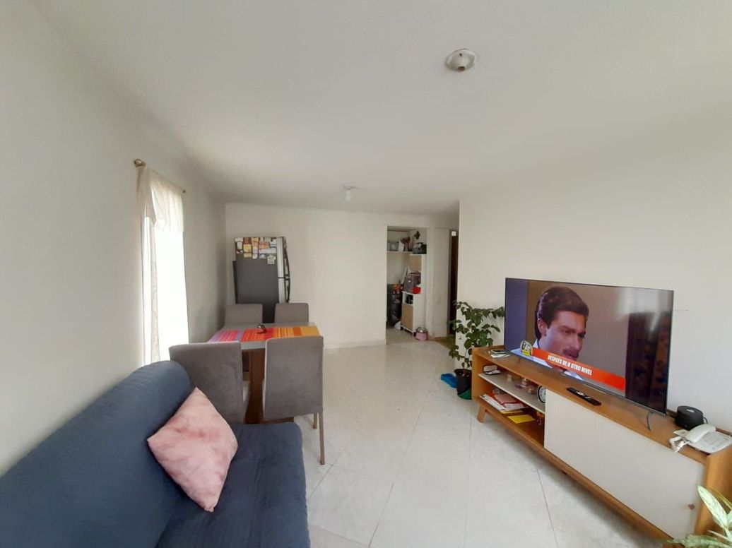 Apartamento de 3 alcobas en venta en Balcones De Oriente, Bogotá, 74 m² · foto 7 de 18