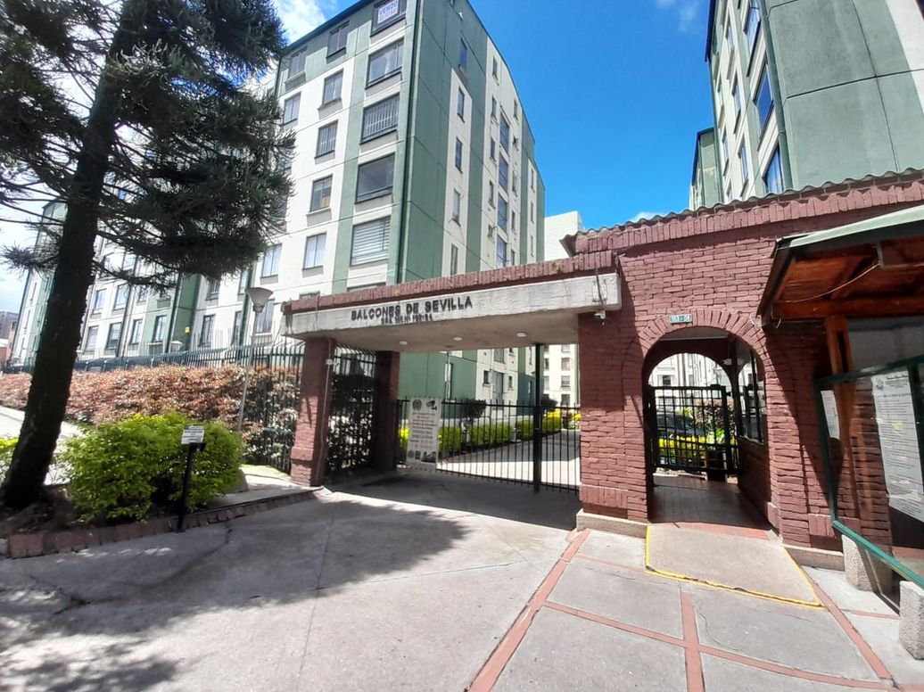 Apartamento de 3 alcobas en venta en Balcones De Oriente, Bogotá, 74 m² · foto 5 de 18