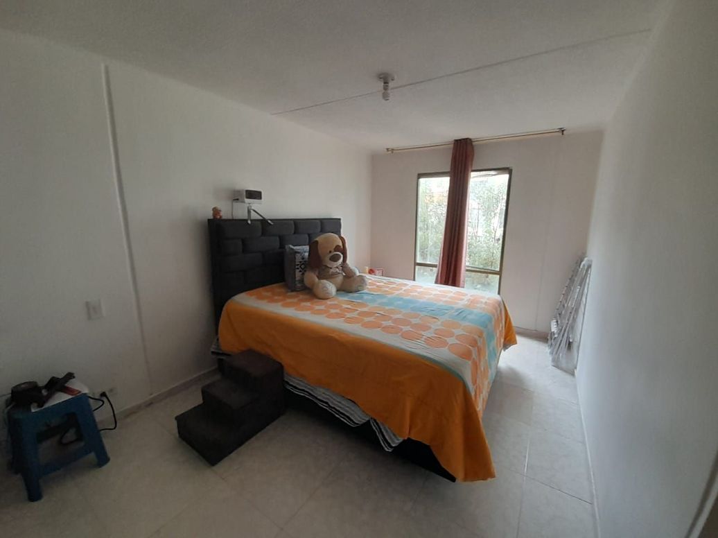 Apartamento de 3 alcobas en venta en Balcones De Oriente, Bogotá, 74 m² · foto 13 de 18