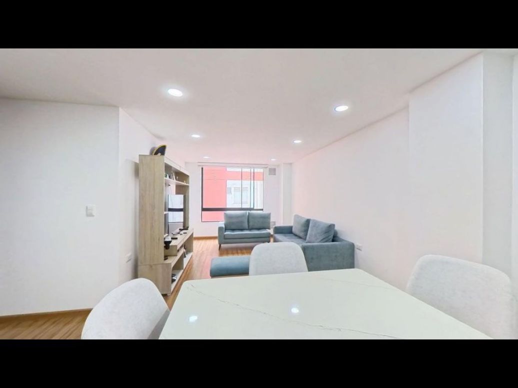 Apartamento de 2 alcobas en venta en Los Cedritos, Bogotá, 73 m² · foto 2 de 19