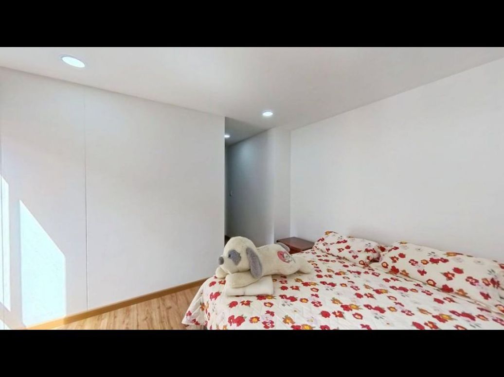 Apartamento de 2 alcobas en venta en Los Cedritos, Bogotá, 73 m² · foto 10 de 19