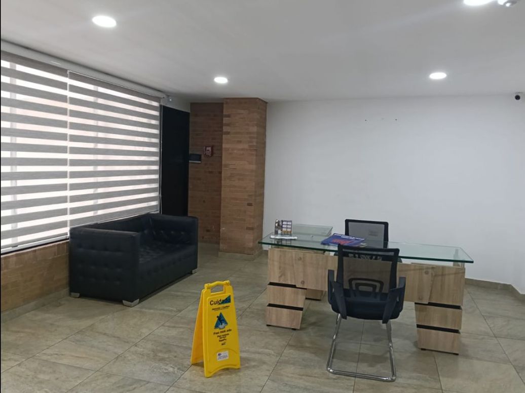 Apartamento de 2 alcobas en venta en Los Cedritos, Bogotá, 73 m² · foto 14 de 19
