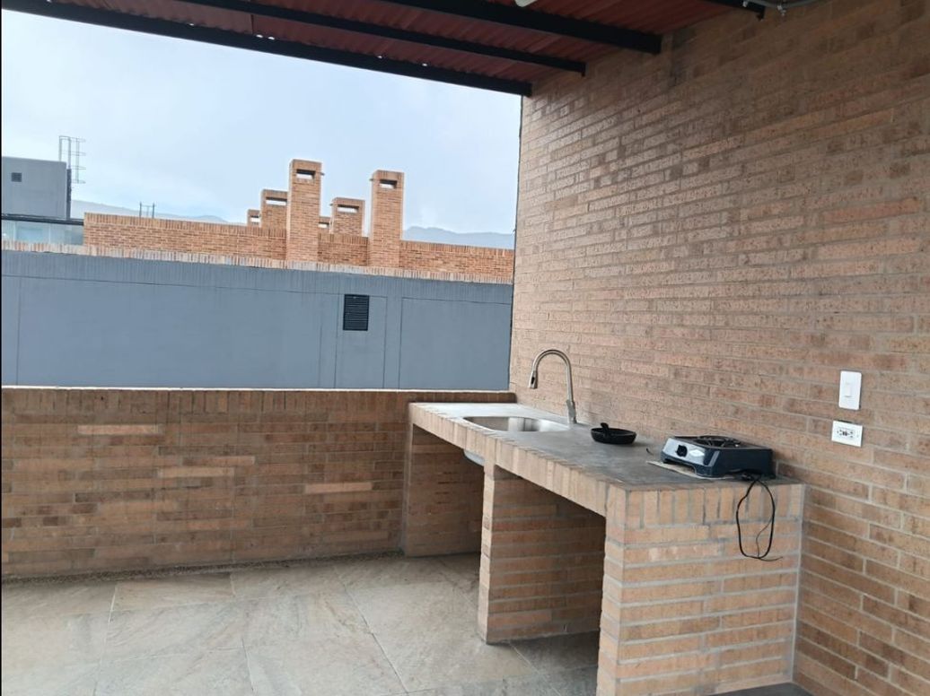 Apartamento de 2 alcobas en venta en Los Cedritos, Bogotá, 73 m² · foto 16 de 19