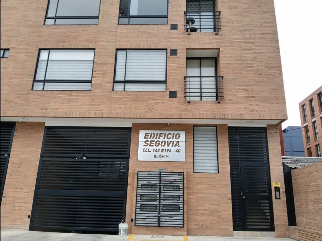 Apartamento de 2 alcobas en venta en Los Cedritos, Bogotá, 73 m² · foto 18 de 19