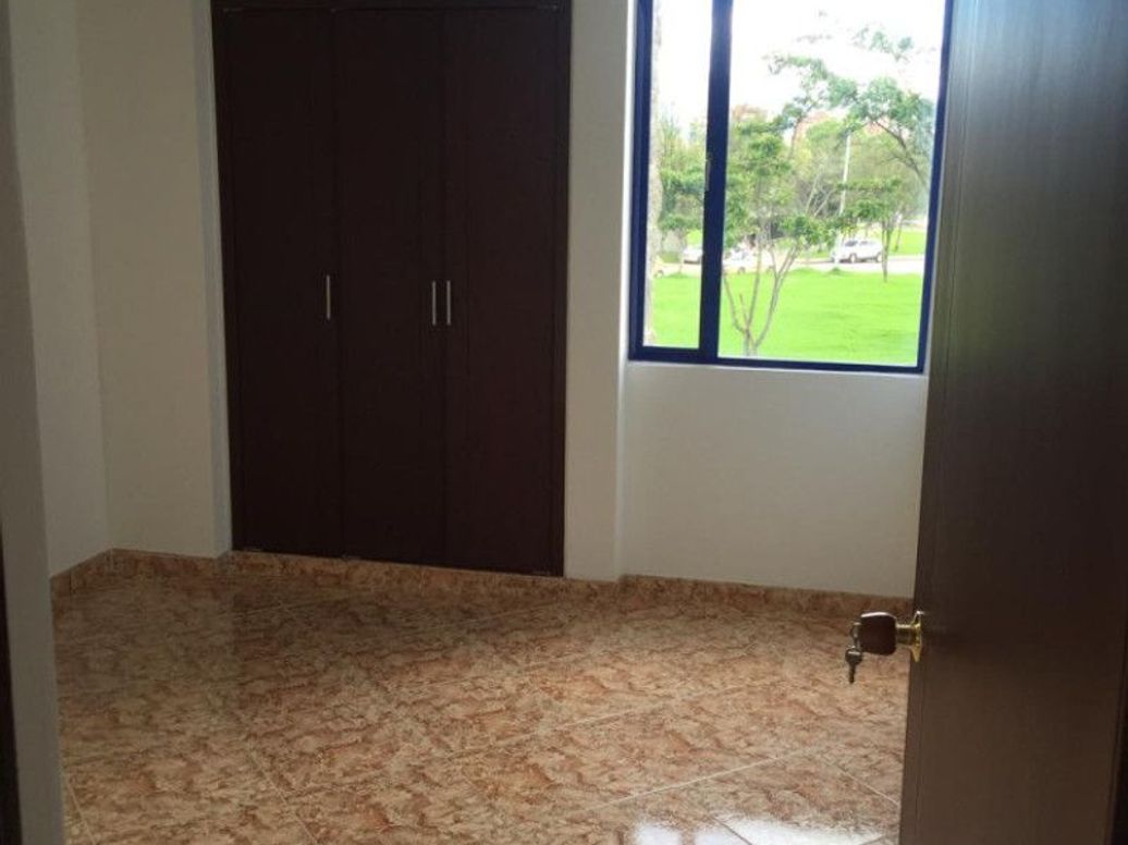 Apartamento de 3 alcobas en venta en Centro Administrativo Occidental, Bogotá, 104 m² · foto 11 de 16