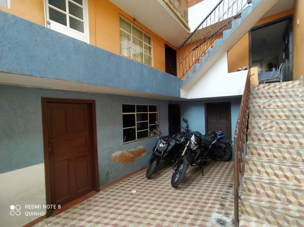 Casa de 6 alcobas en venta en San Jorge Sur, Bogotá, 250 m² · foto 9 de 18