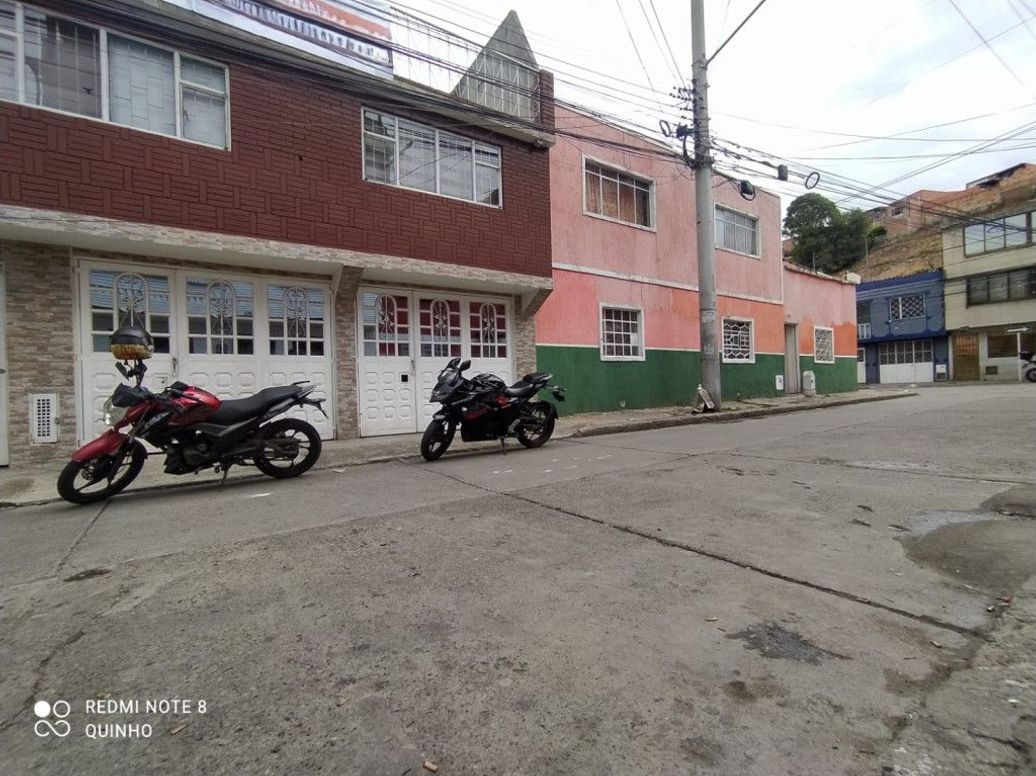 Casa de 6 alcobas en venta en San Jorge Sur, Bogotá, 250 m² · foto 6 de 18