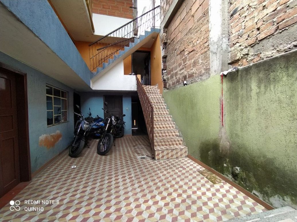 Casa de 6 alcobas en venta en San Jorge Sur, Bogotá, 250 m² · foto 7 de 18