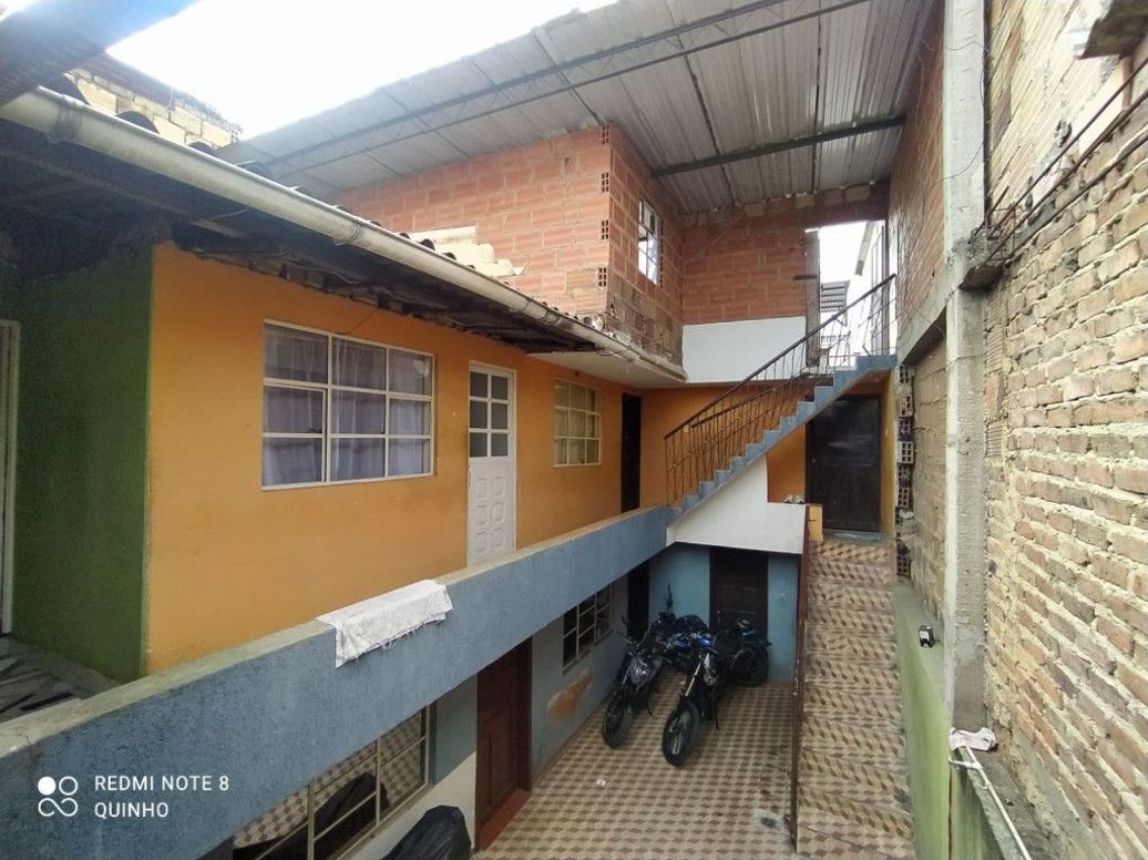 Casa de 6 alcobas en venta en San Jorge Sur, Bogotá, 250 m² · foto 15 de 18