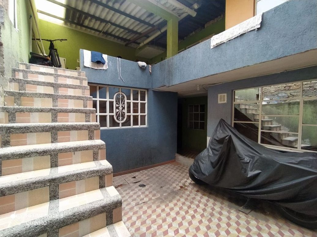 Casa de 6 alcobas en venta en San Jorge Sur, Bogotá, 250 m² · foto 16 de 18