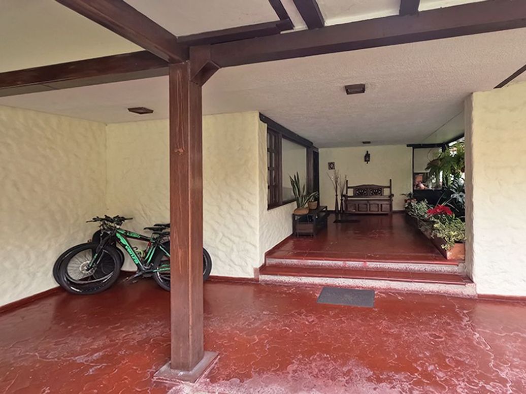 Casa de 3 alcobas en venta en La Calleja, Bogotá, 297 m² · foto 2 de 20