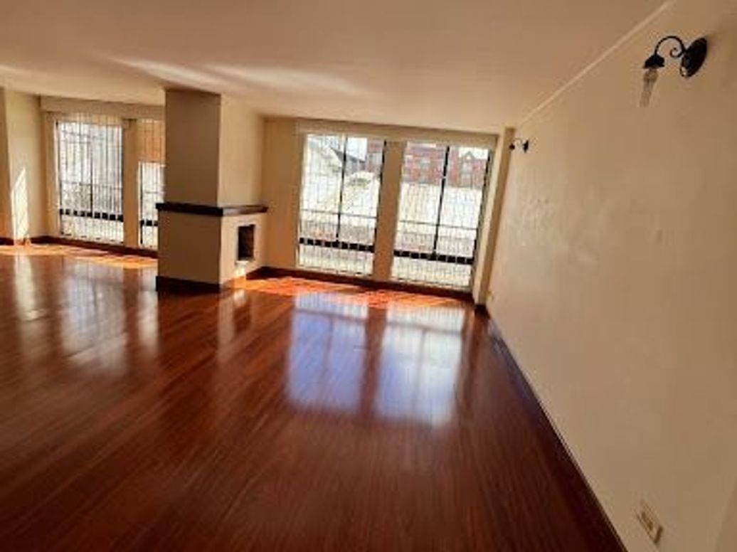 Apartamento de 2 alcobas en venta en San Patricio, Bogotá, 86 m² · foto 4 de 20