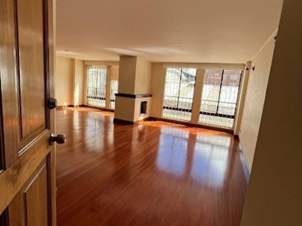 Apartamento de 2 alcobas en venta en San Patricio, Bogotá, 86 m² · foto 3 de 20