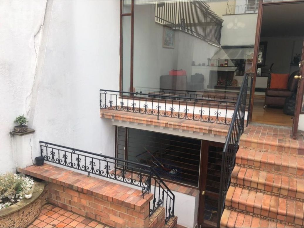 Casa de 4 alcobas en venta en Santa Barbara, Bogotá, 384 m² · foto 13 de 20