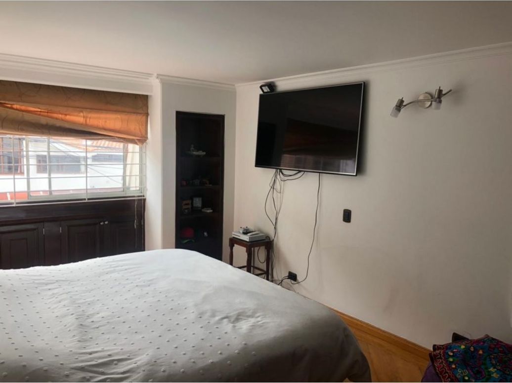 Casa de 4 alcobas en venta en Santa Barbara, Bogotá, 384 m² · foto 14 de 20