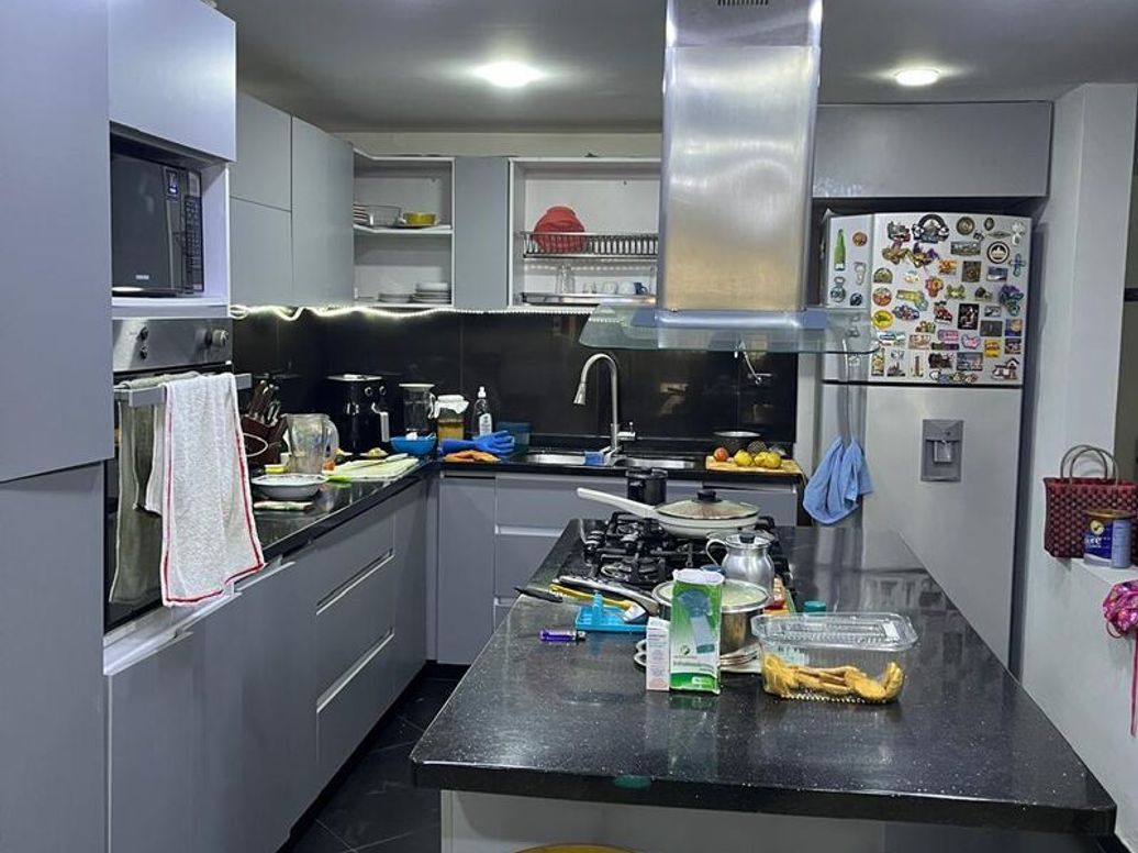 Casa de 6 alcobas en venta en Santander Sur, Bogotá, 480 m² · foto 3 de 9