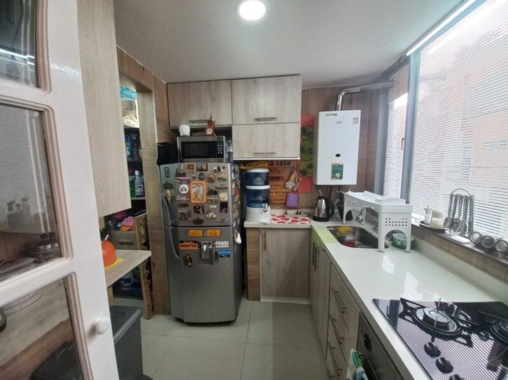 Apartamento de 2 alcobas en venta en Ub. Bosques, Bogotá, 64 m² · foto 9 de 20