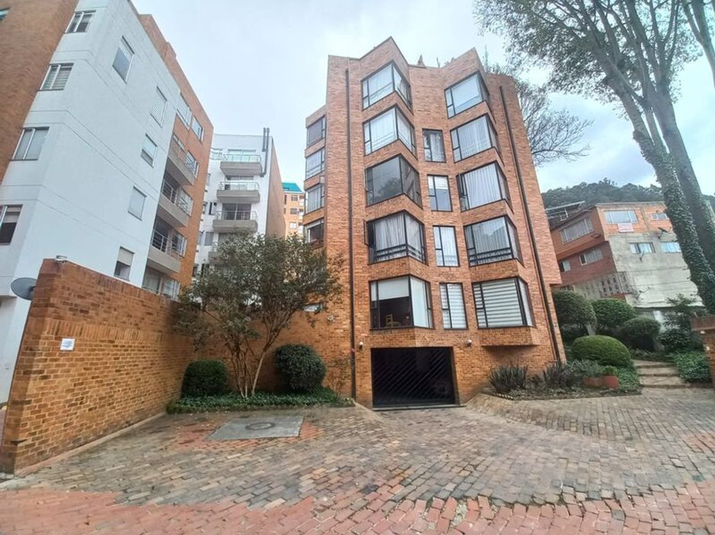 Apartamento de 2 alcobas en venta en Ub. Bosques, Bogotá, 64 m² · foto 3 de 20