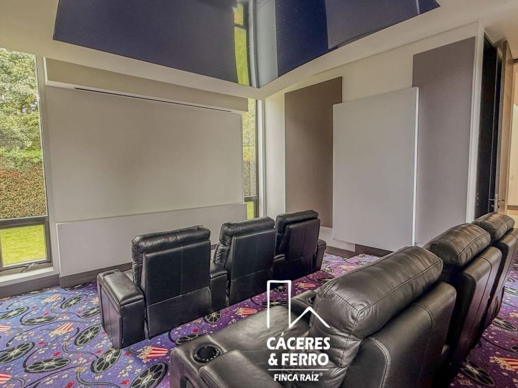 Casa de 3 alcobas en venta en Casa Blanca, Bogotá, 1811 m² · foto 8 de 20
