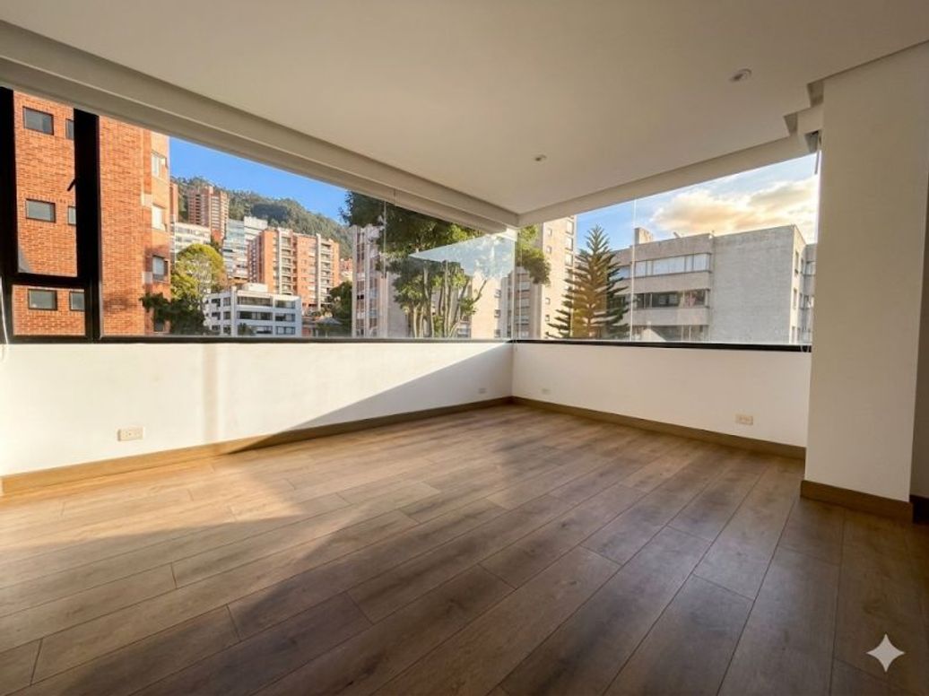 Apartamento de 3 alcobas en venta en La Cabrera, Bogotá, 200 m² · foto 9 de 20