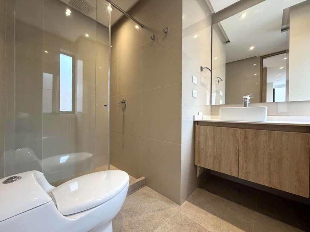 Apartamento de 3 alcobas en venta en La Cabrera, Bogotá, 200 m² · foto 14 de 20
