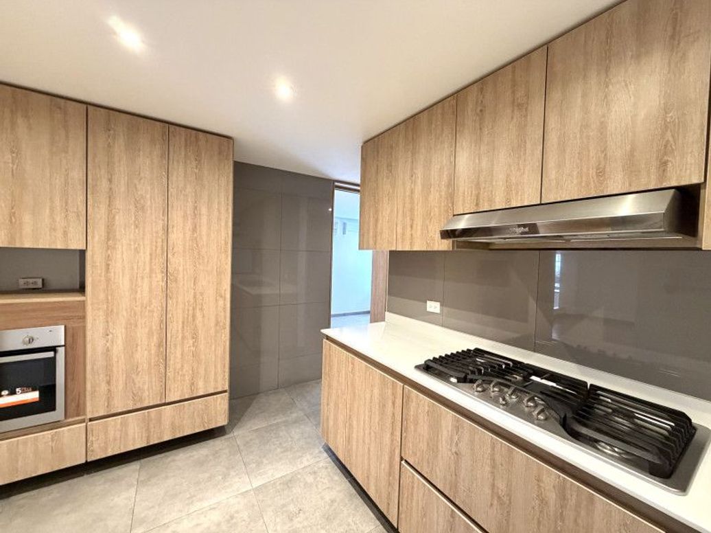 Apartamento de 3 alcobas en venta en La Cabrera, Bogotá, 200 m² · foto 19 de 20