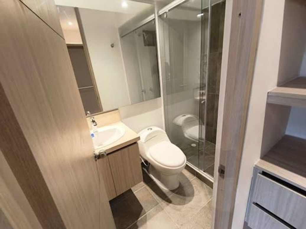 Apartaestudio en venta en El Redil, Bogotá, 59 m² · foto 2 de 12