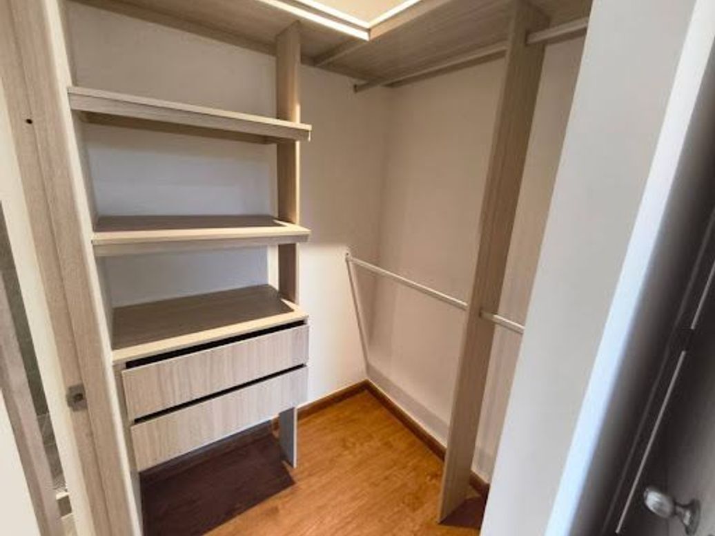 Apartaestudio en venta en El Redil, Bogotá, 59 m² · foto 9 de 12