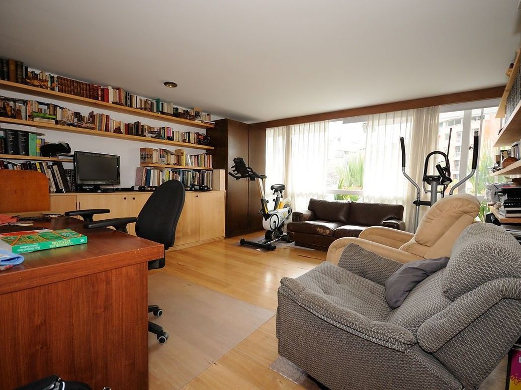 Casa de 3 alcobas en venta en El Refugio, Bogotá, 521 m² · foto 5 de 15