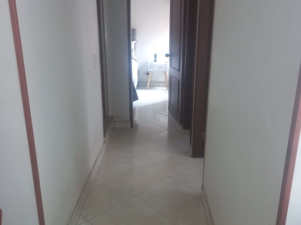 Apartamento de 3 alcobas en venta en Campo Alegre, Bogotá, 48 m² · foto 7 de 14