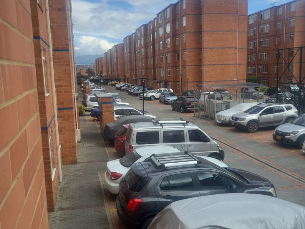 Apartamento de 3 alcobas en venta en Campo Alegre, Bogotá, 48 m² · foto 13 de 14