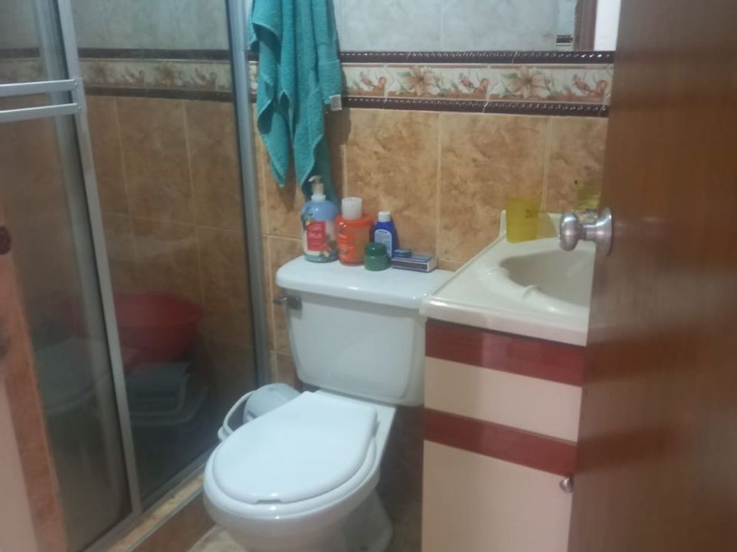 Apartamento de 3 alcobas en venta en Campo Alegre, Bogotá, 48 m² · foto 8 de 14