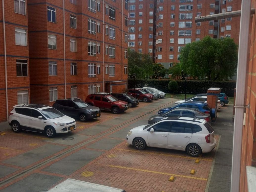 Apartamento de 3 alcobas en venta en Campo Alegre, Bogotá, 48 m² · foto 14 de 14