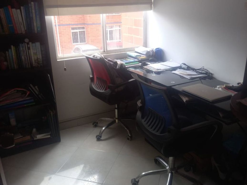 Apartamento de 3 alcobas en venta en Campo Alegre, Bogotá, 48 m² · foto 10 de 14