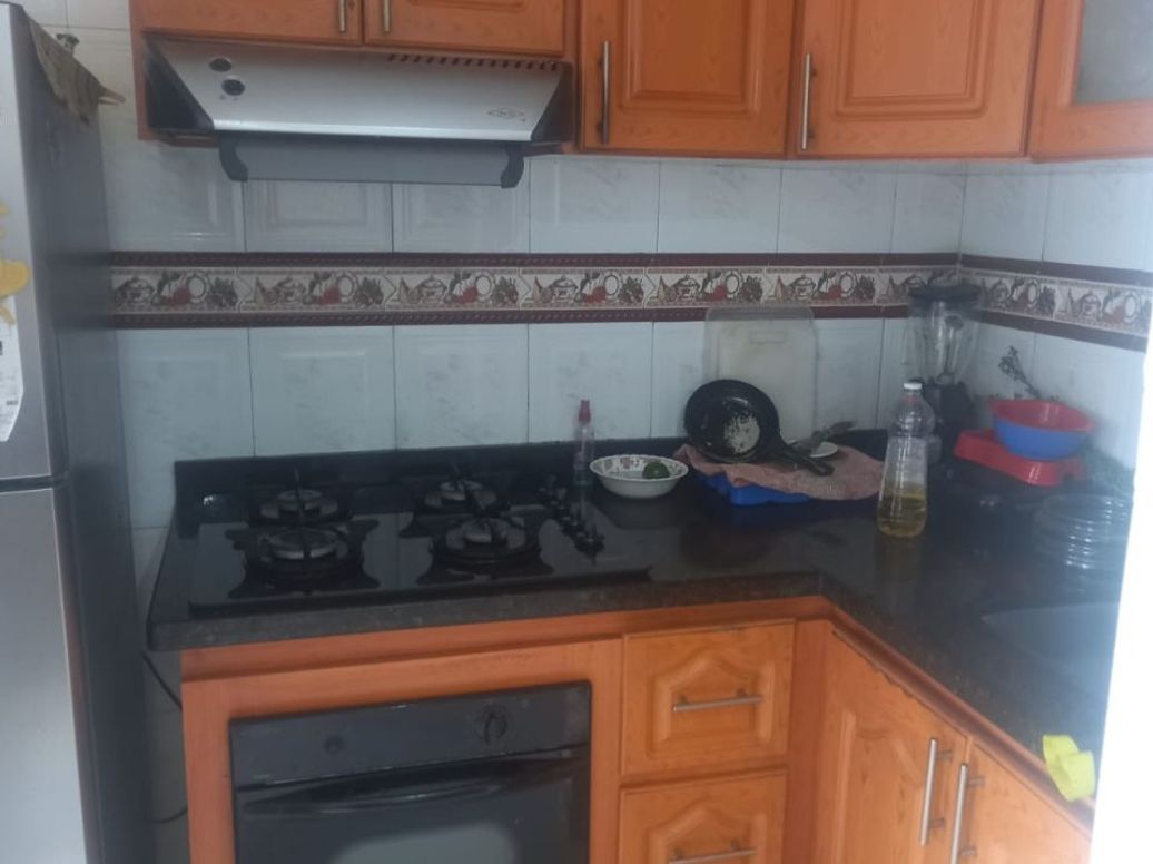 Apartamento de 3 alcobas en venta en Campo Alegre, Bogotá, 48 m² · foto 4 de 14