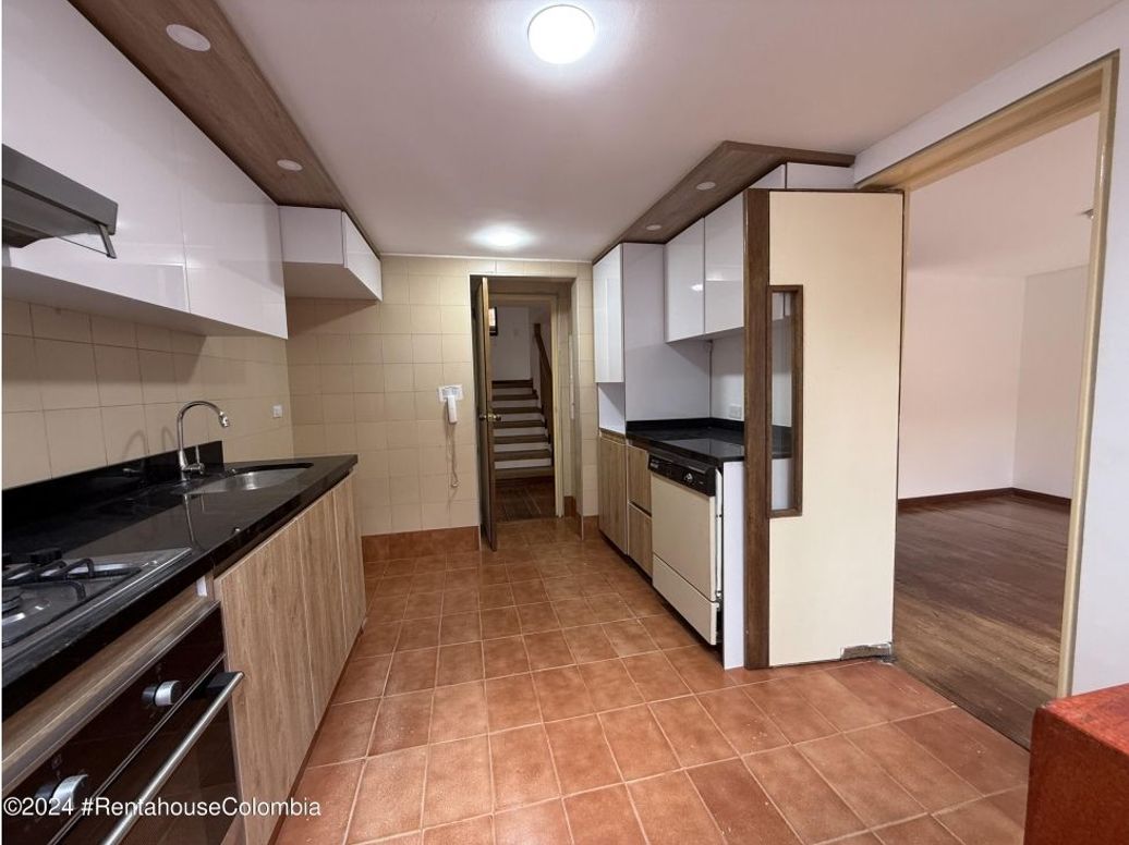 Casa de 3 alcobas en venta en Santa Barbara Alta, Bogotá, 216 m² · foto 20 de 20