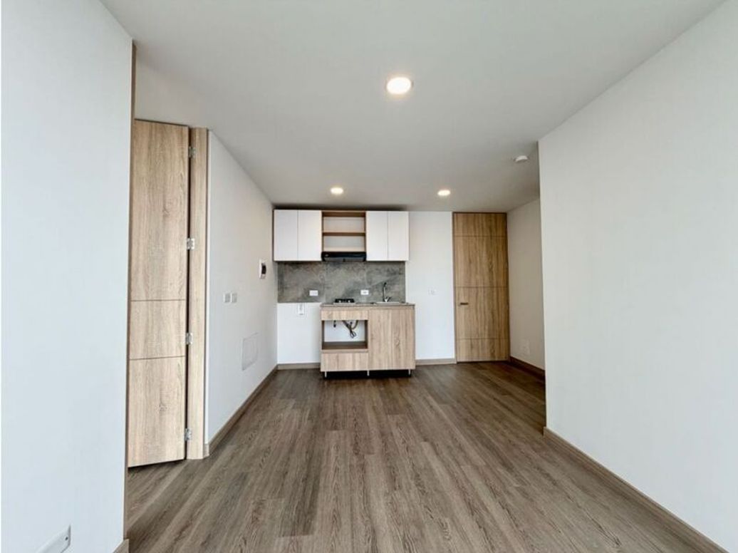 Apartamento de 2 alcobas en venta en Los Cedros, Bogotá, 42 m² · foto 3 de 19