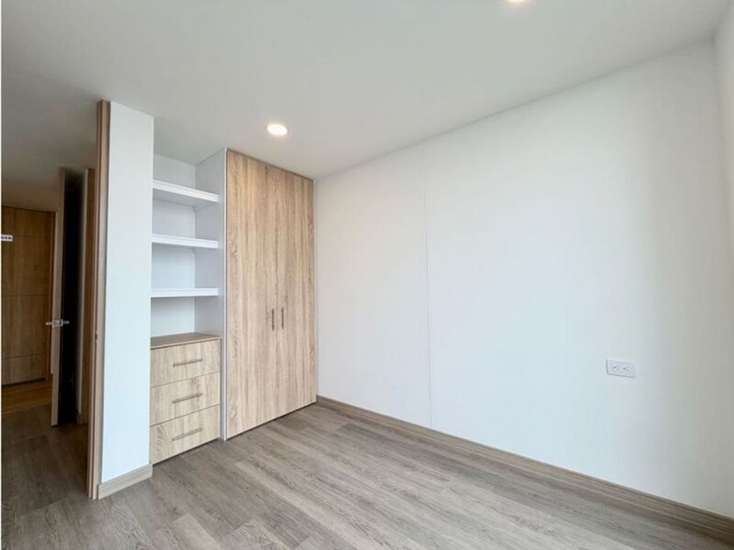 Apartamento de 2 alcobas en venta en Los Cedros, Bogotá, 42 m² · foto 9 de 19