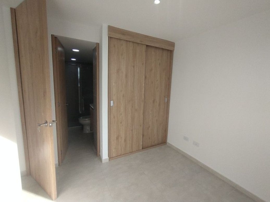 Apartamento de 2 alcobas en venta en Industrial Centenario, Bogotá, 47 m² · foto 13 de 20