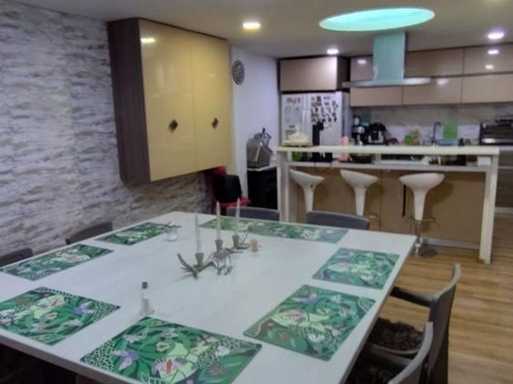Casa de 4 alcobas en venta en Modelia, Bogotá, 330 m² · foto 8 de 20