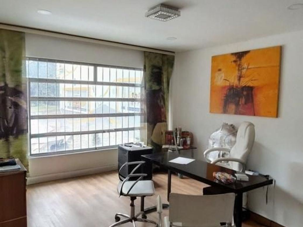 Casa de 4 alcobas en venta en Modelia, Bogotá, 330 m² · foto 3 de 20