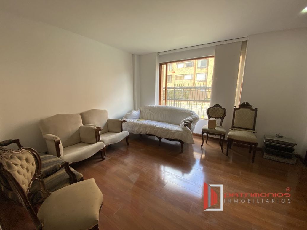 Casa de 3 alcobas en venta en Colina Campestre, Bogotá, 180 m² · foto 2 de 20
