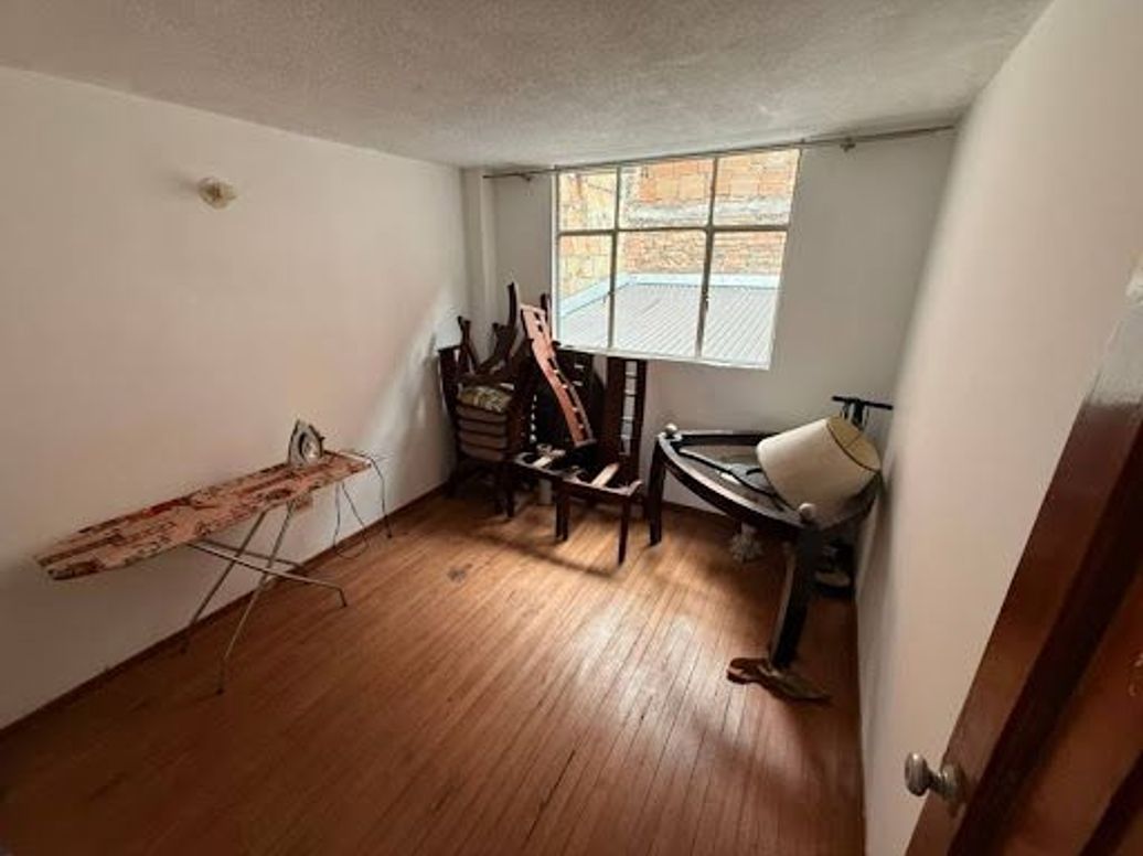 Casa de 6 alcobas en venta en Lucerna, Bogotá, 266 m² · foto 8 de 20