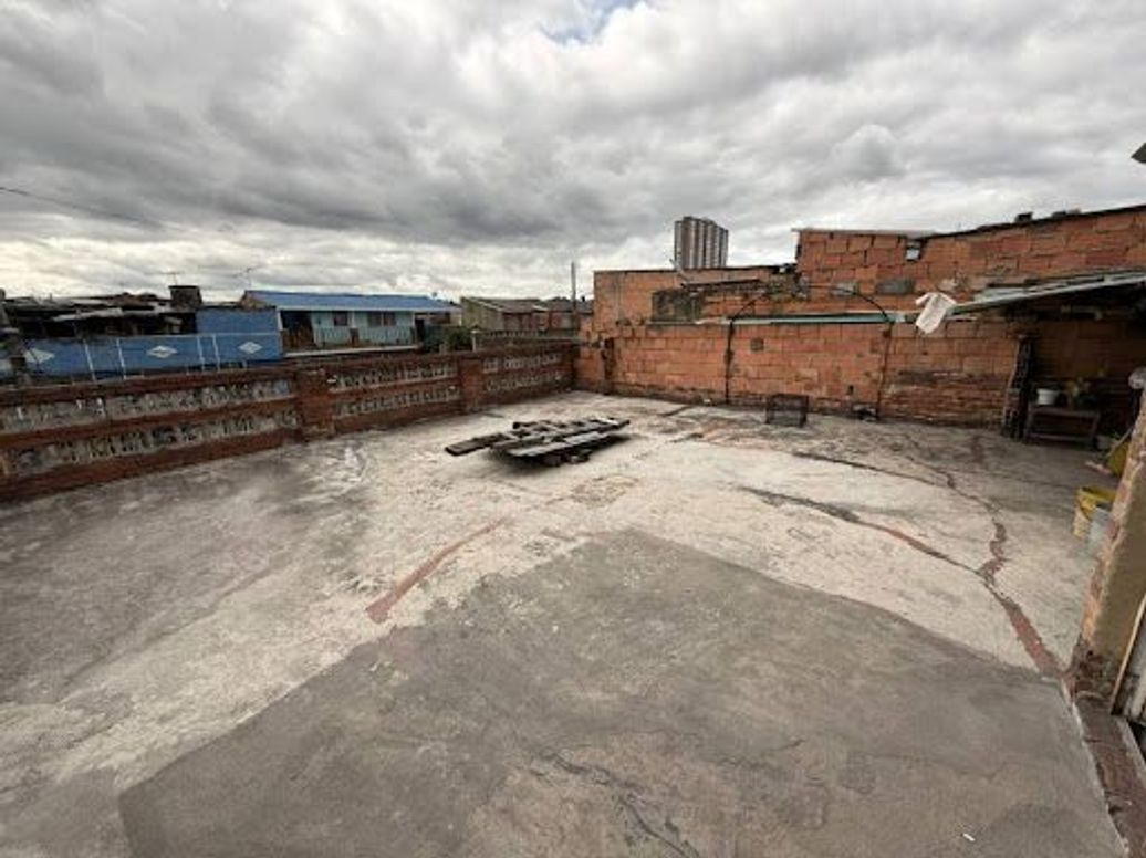 Casa de 6 alcobas en venta en Lucerna, Bogotá, 266 m² · foto 20 de 20