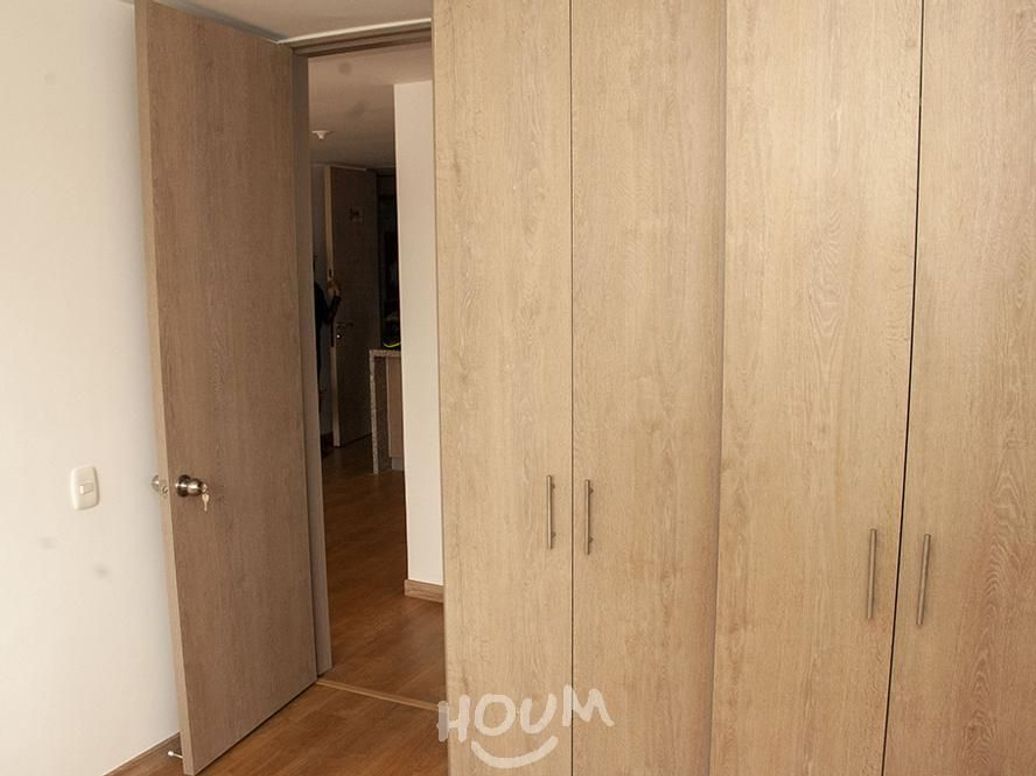 Apartamento de 3 alcobas en venta en Campo Alegre, Bogotá, 61 m² · foto 3 de 20