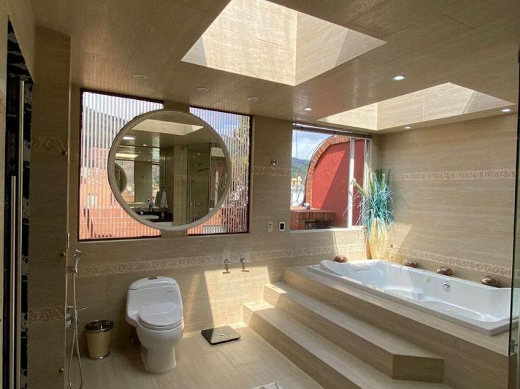 Apartamento de 4 alcobas en venta en Santa Barbara Central, Bogotá, 410 m² · foto 11 de 20