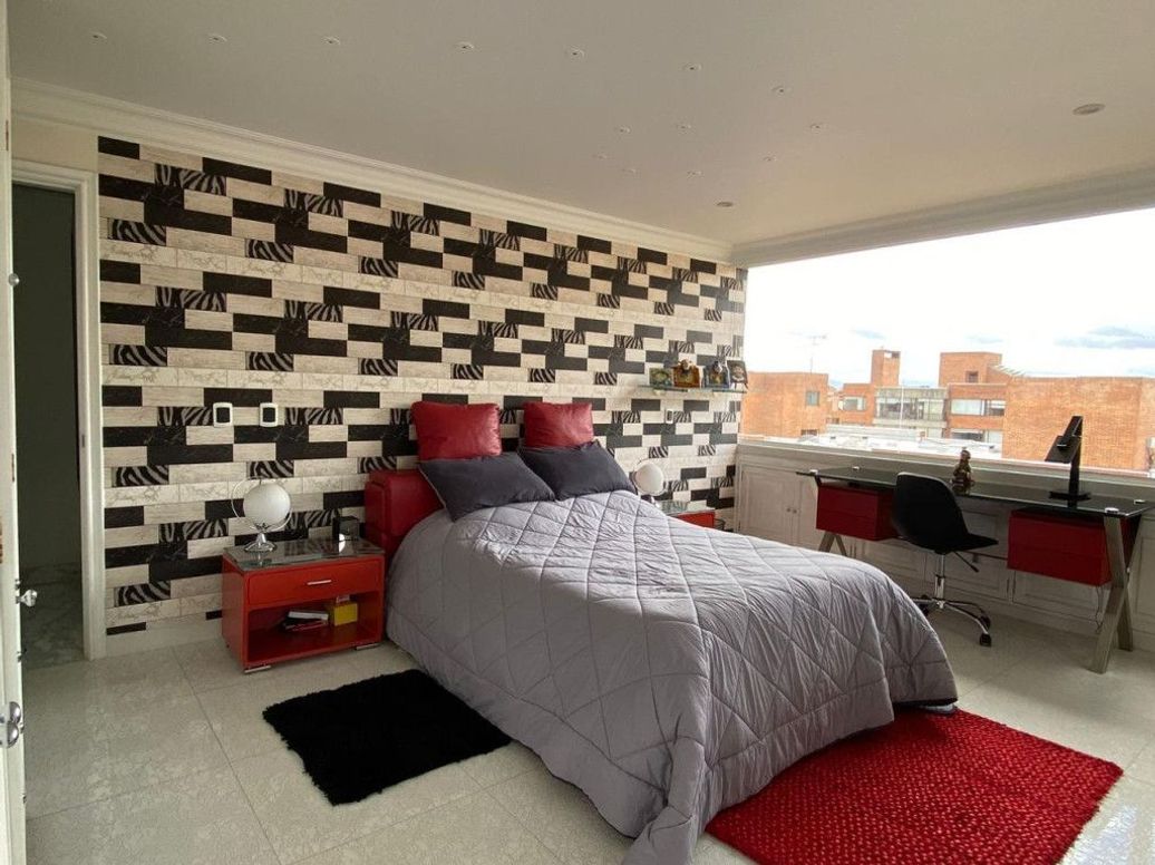 Apartamento de 4 alcobas en venta en Santa Barbara Central, Bogotá, 410 m² · foto 15 de 20