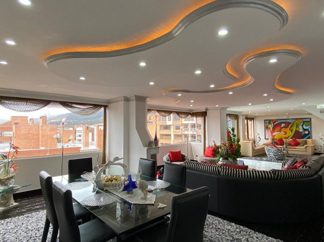 Apartamento de 4 alcobas en venta en Santa Barbara Central, Bogotá, 410 m² · foto 4 de 20